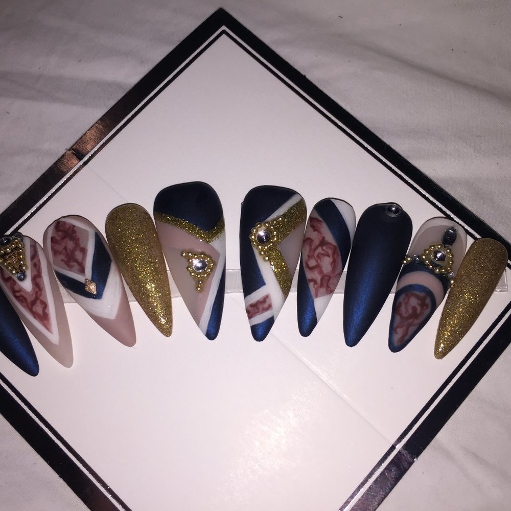 Navy/white/nude n gold colorblock press on nails